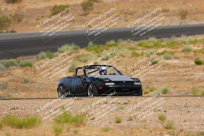 media/Jun-01-2025-CalClub SCCA (Sun) [[eae223c5dd]]/Group 1/Track Event 5/